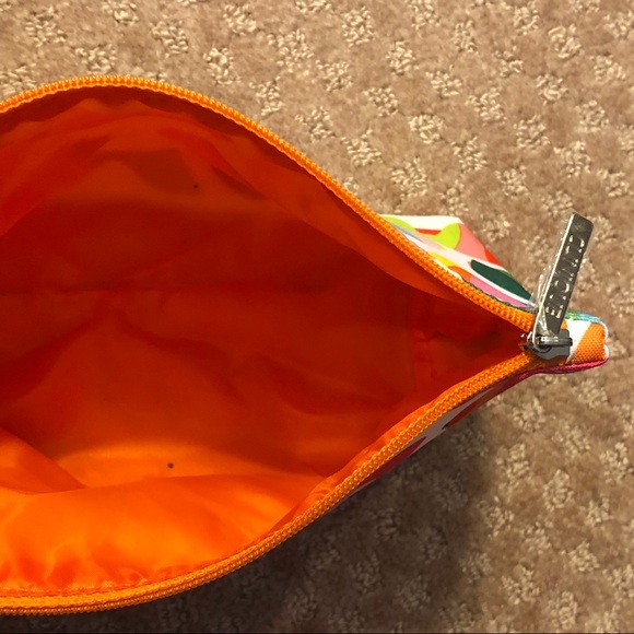 🧚🏽♀️3/$15 Clinique Sunglasses Cosmetic Bag - Picture 2 of 2